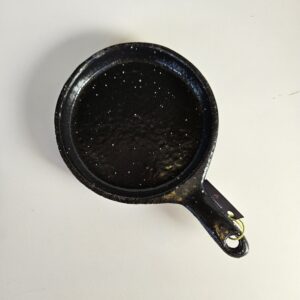 Provoletera de hierro fundido enlozada