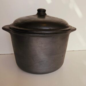 Olla Lunga negra